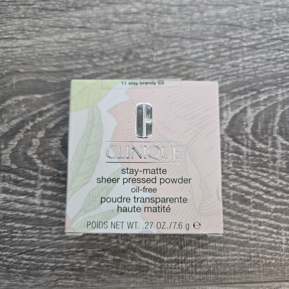 CLINIQUE ~ STAY-MATTE SHEER PRESSED POWDER ~‎  11 Stay Brandy(d)